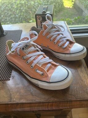 Converse Women’s Low Top Canvas Sneakers - Peach